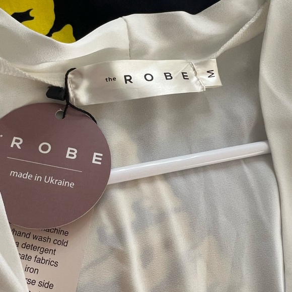 The robe made in Ukraine size M - Picture 5 of 9